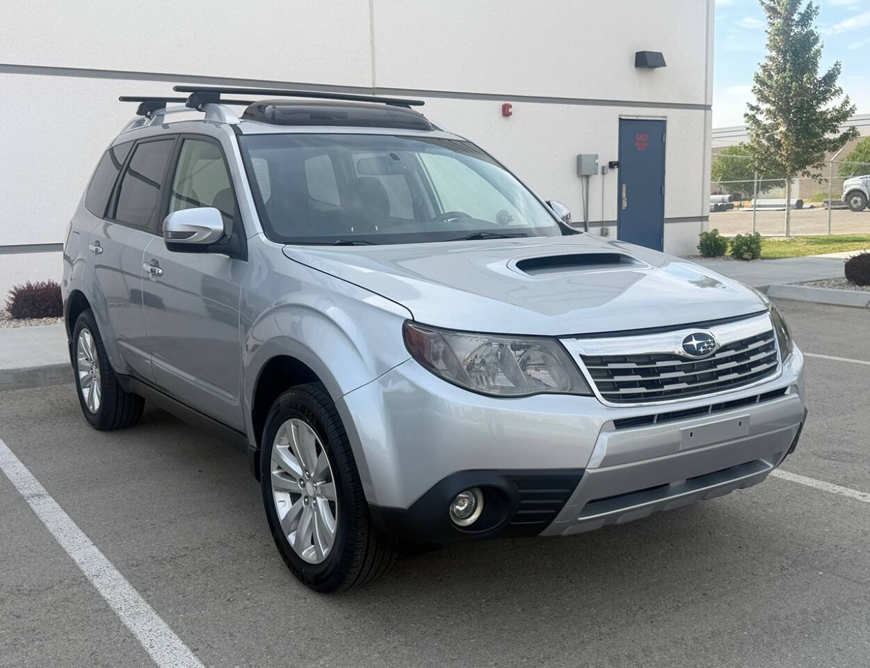 Used 2013 Subaru Forester 2.5XT Touring w/ Popular Pkg 2 AWD/4WD image 19