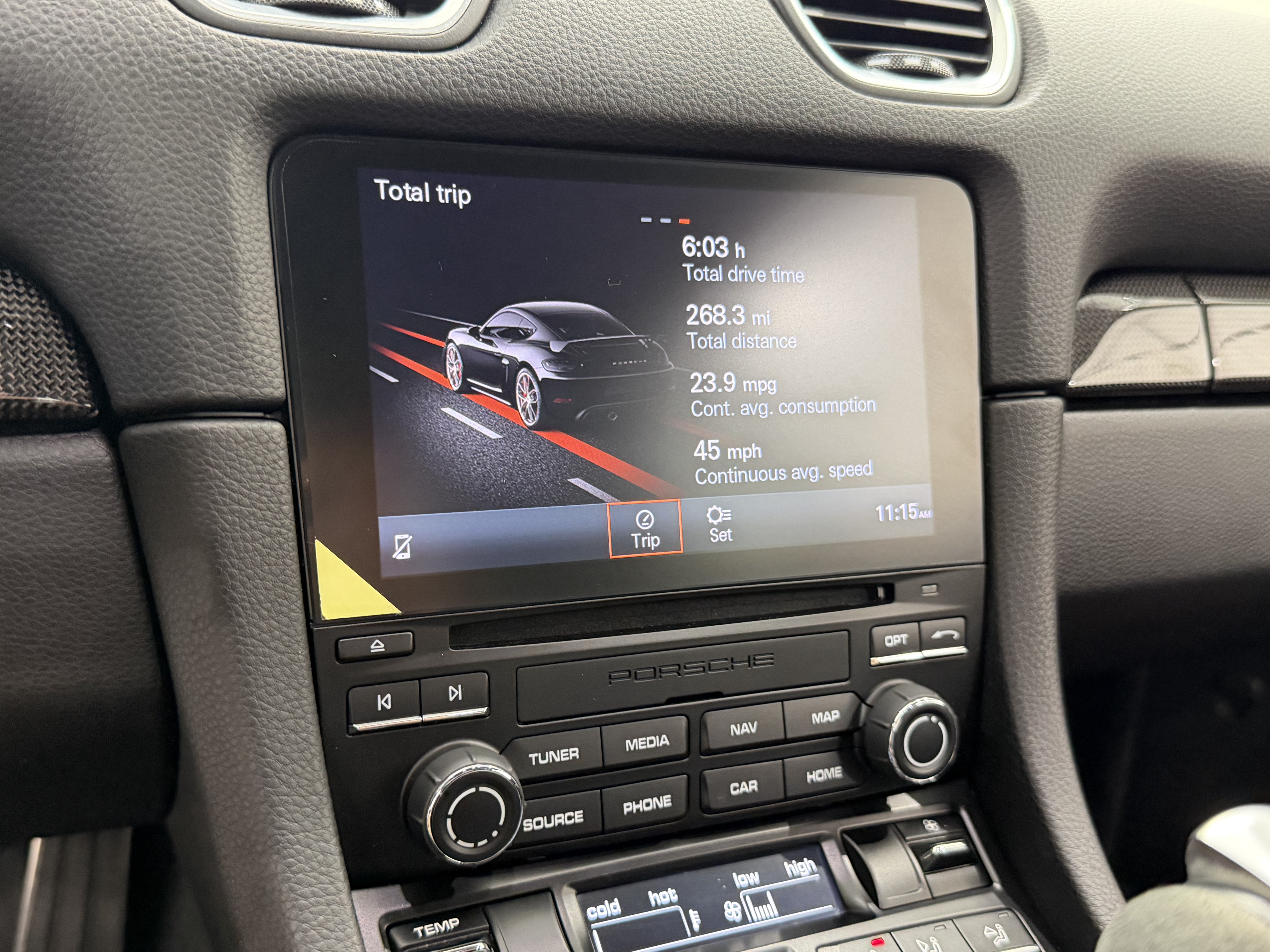 Certified 2022 Porsche 718 Cayman GT4 RWD image 37