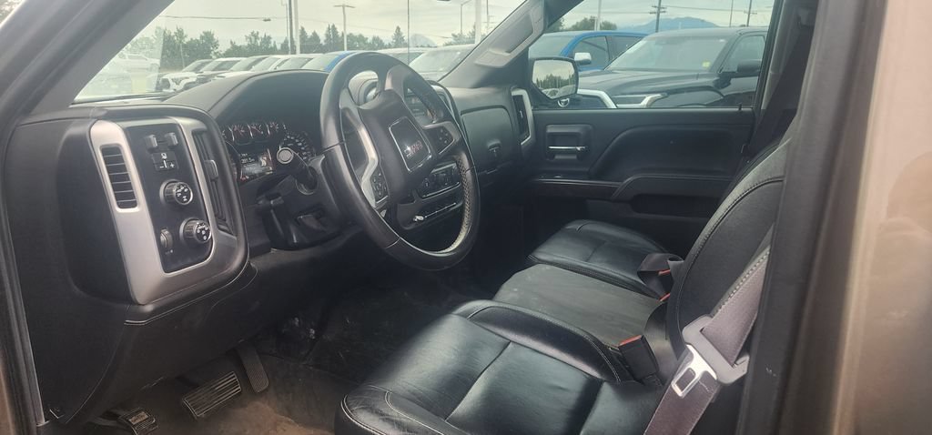 Used 2015 GMC Sierra 1500 SLE w/ SLE Value Package AWD/4WD image 3