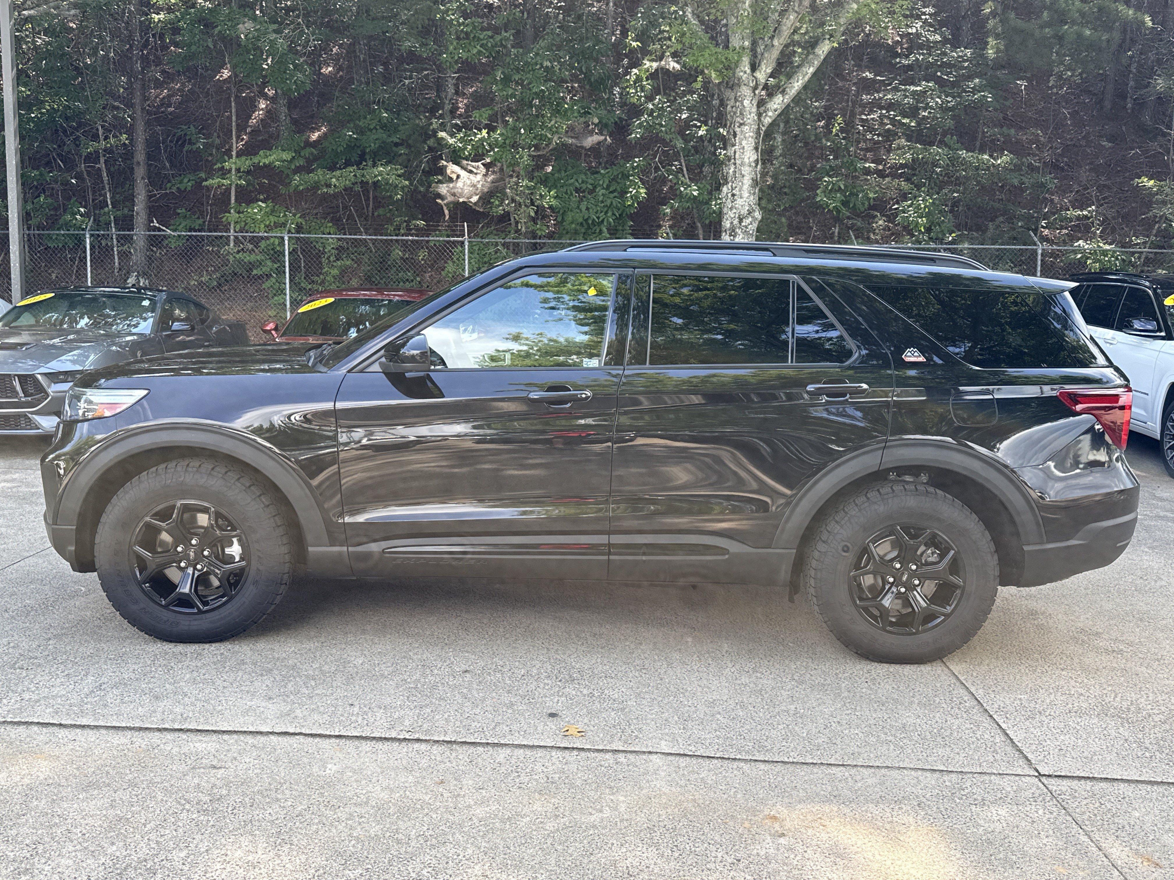 Used 2023 Ford Explorer Timberline w/ Timberline Technology Package AWD/4WD image 4