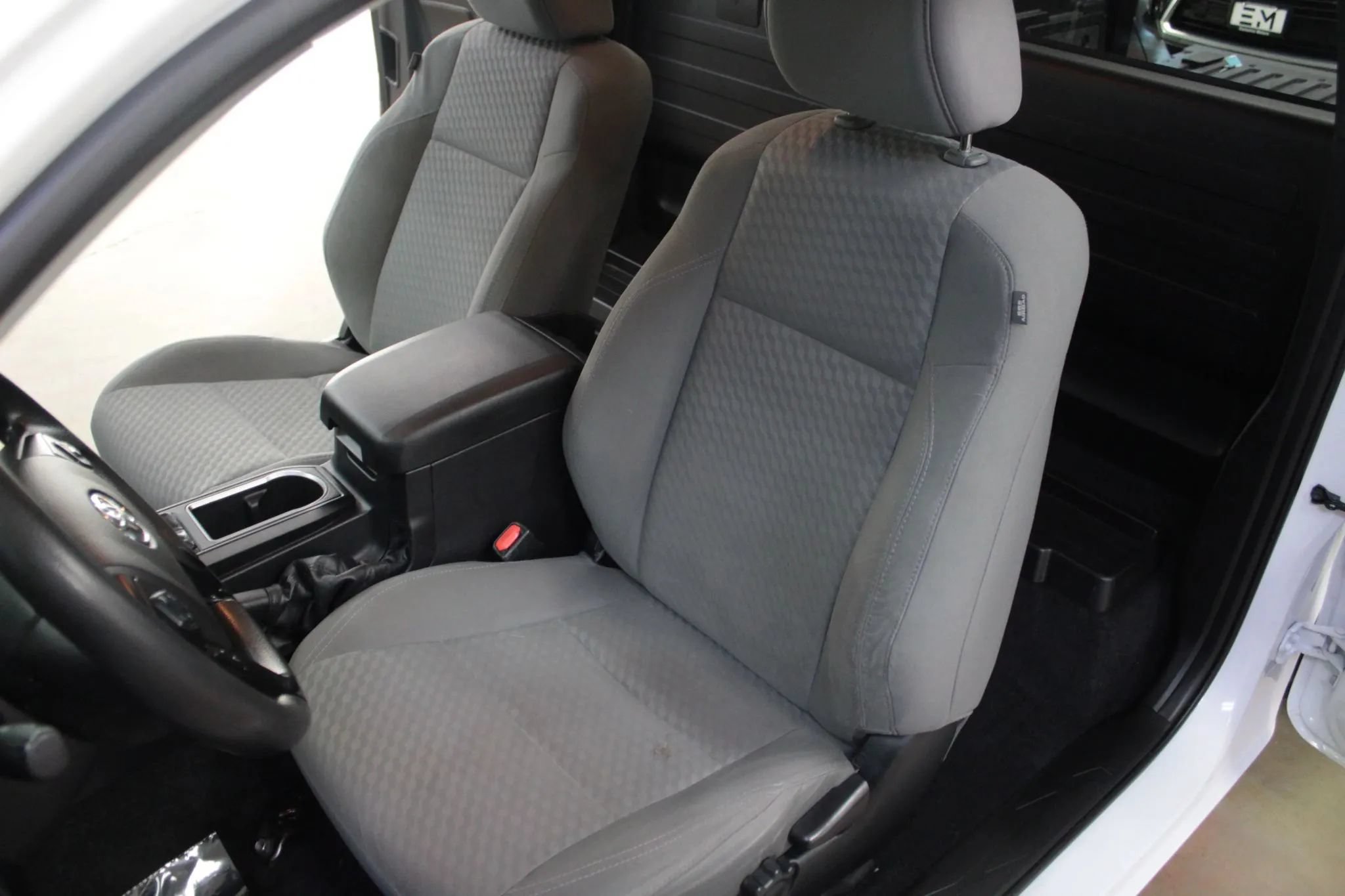 Used 2023 Toyota Tacoma SR RWD image 9
