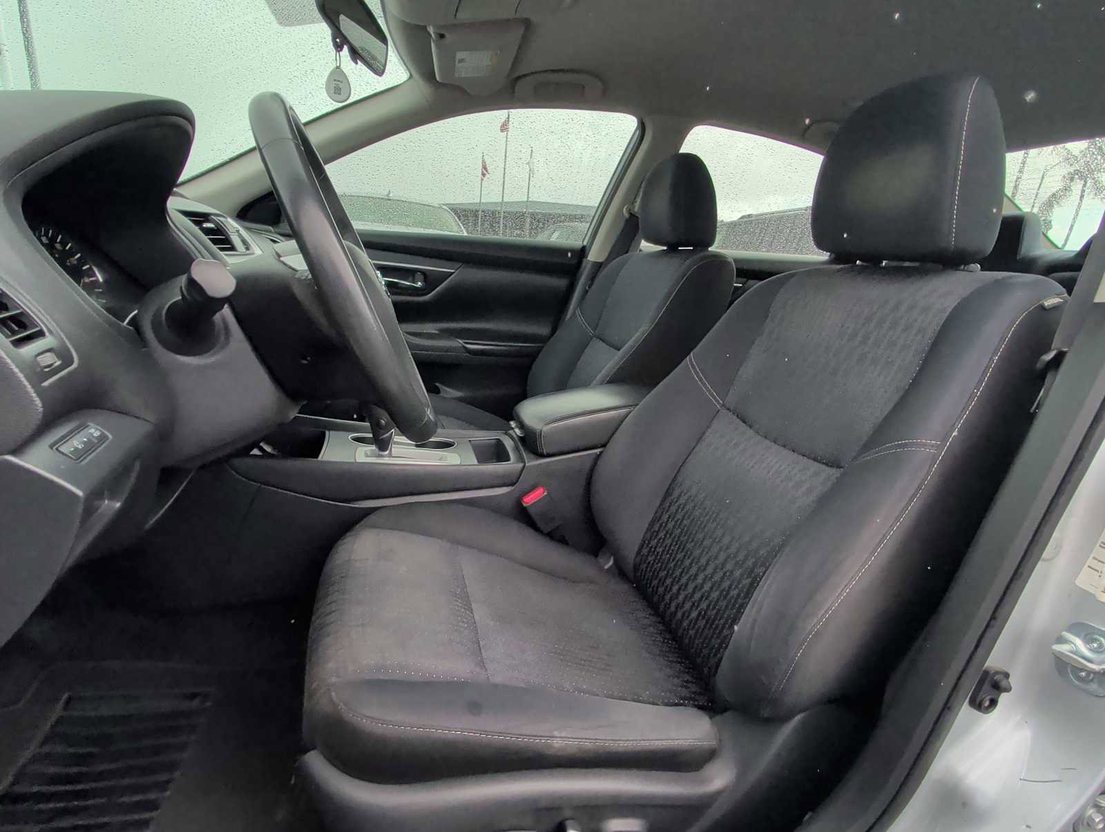 Used 2017 Nissan Altima 2.5 SV image 13