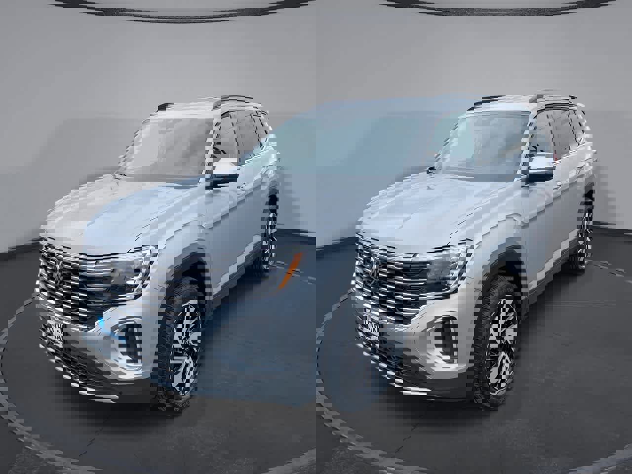 Used 2025 Volkswagen Atlas SE image 1