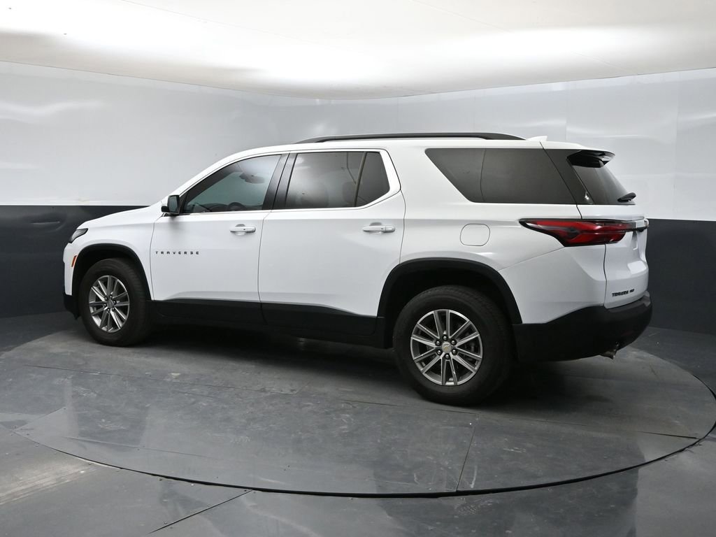 Used 2023 Chevrolet Traverse LT w/ LPO, Cargo Package AWD/4WD image 4