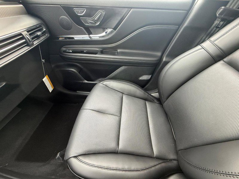 New 2026 Lincoln Corsair Grand Touring image 15