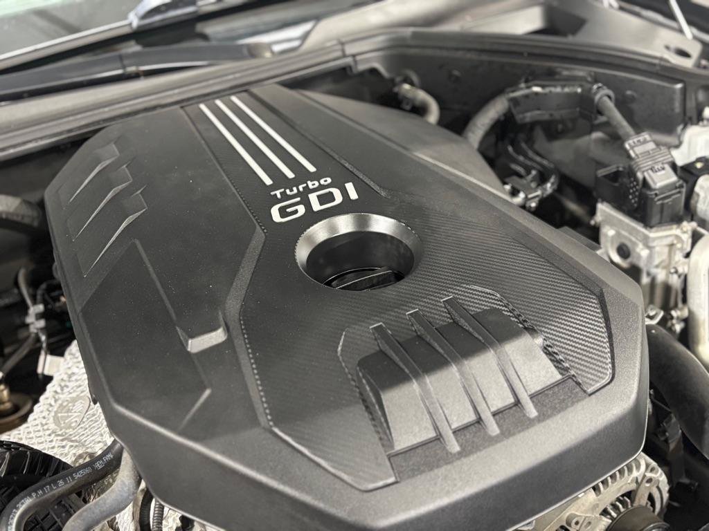Used 2019 Genesis G70 2.0T Advanced RWD image 37