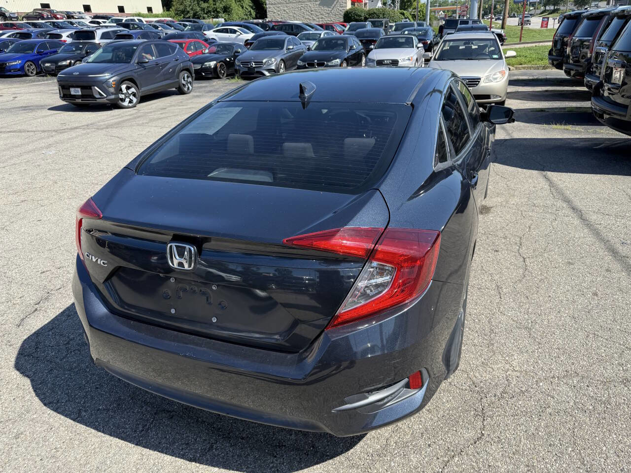 Used 2018 Honda Civic EX image 8