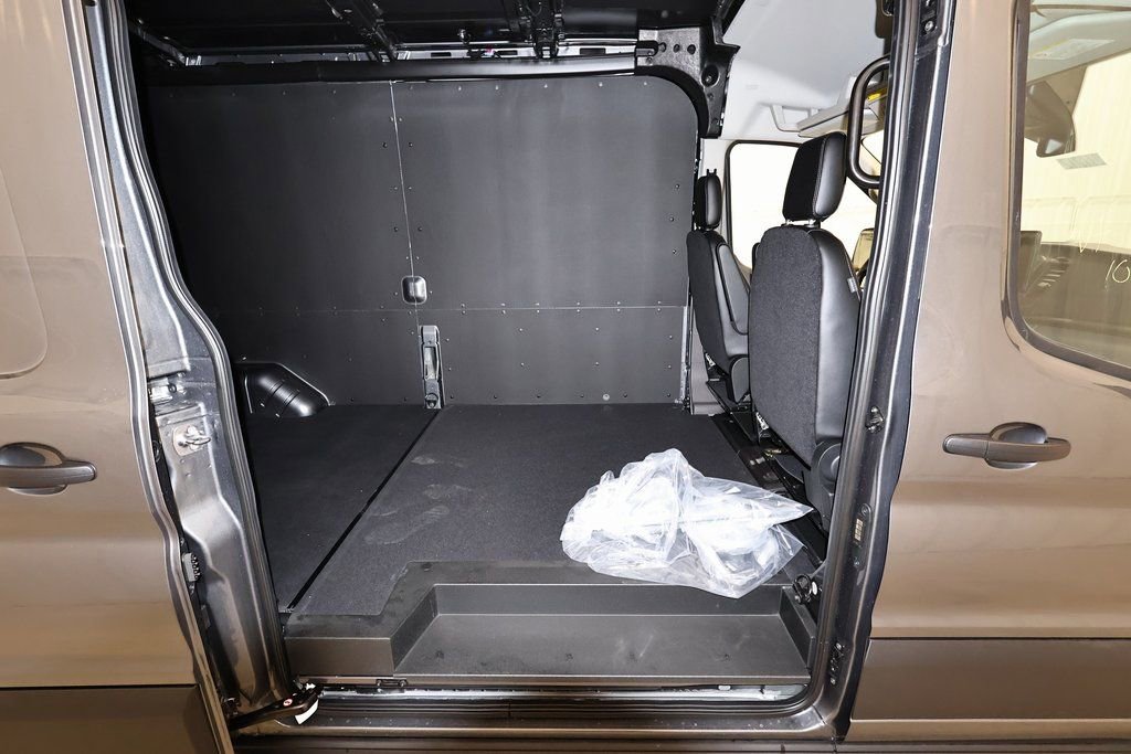 New 2026 Ford Transit 250 148 Medium Roof image 15