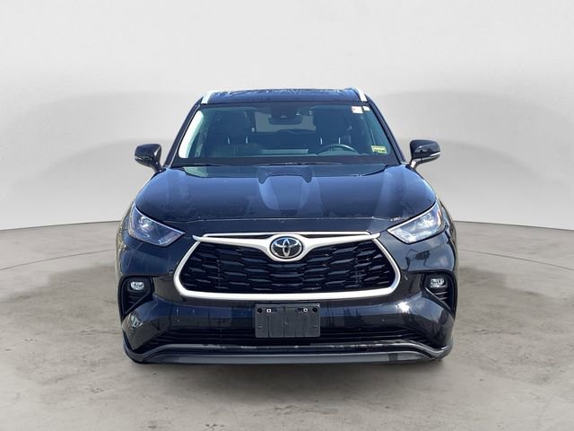 Used 2023 Toyota Highlander XLE image 8