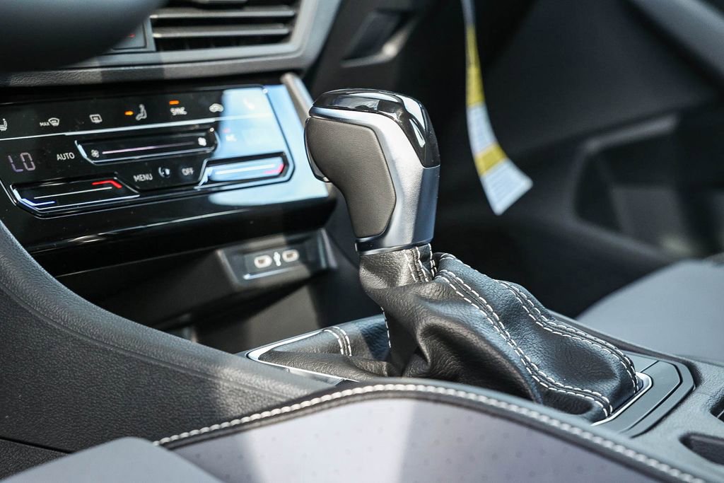 New 2026 Volkswagen Jetta SE image 35