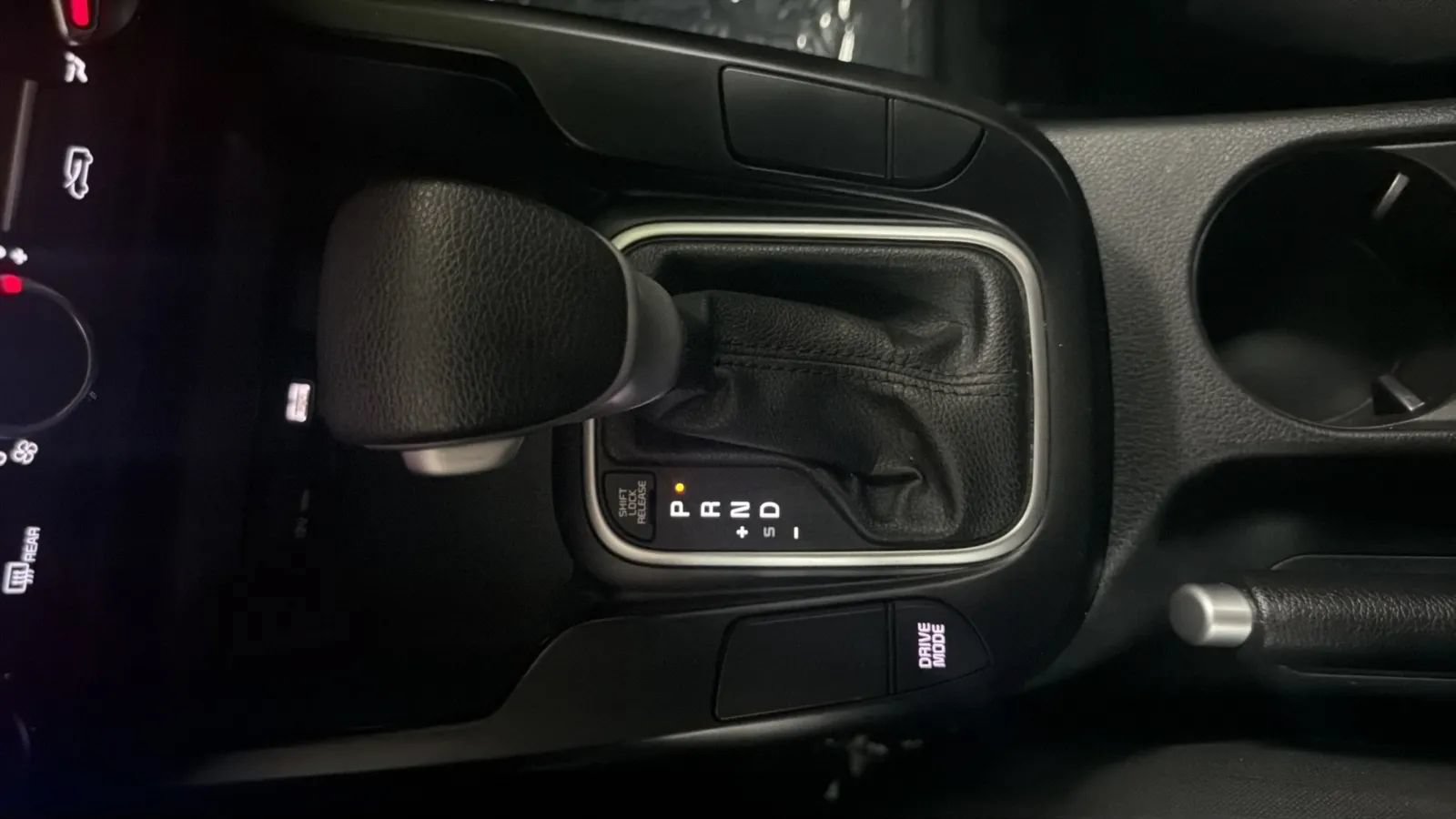 Used 2023 Kia Soul LX w/ LX Technology Package FWD image 12