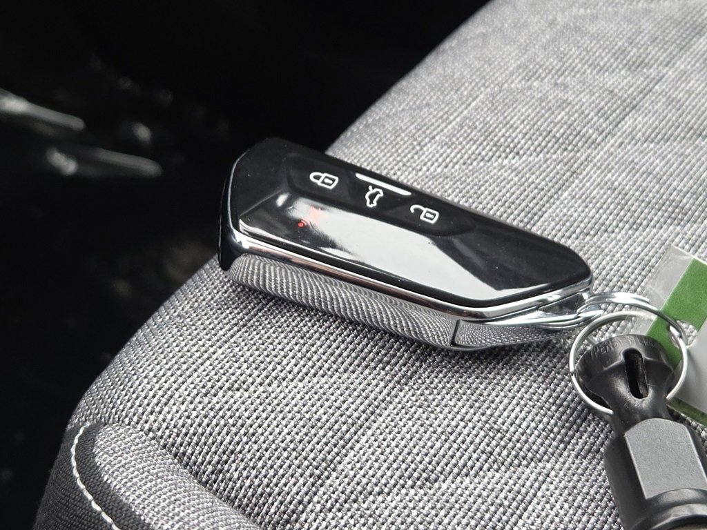 New 2026 Volkswagen Tiguan S image 15