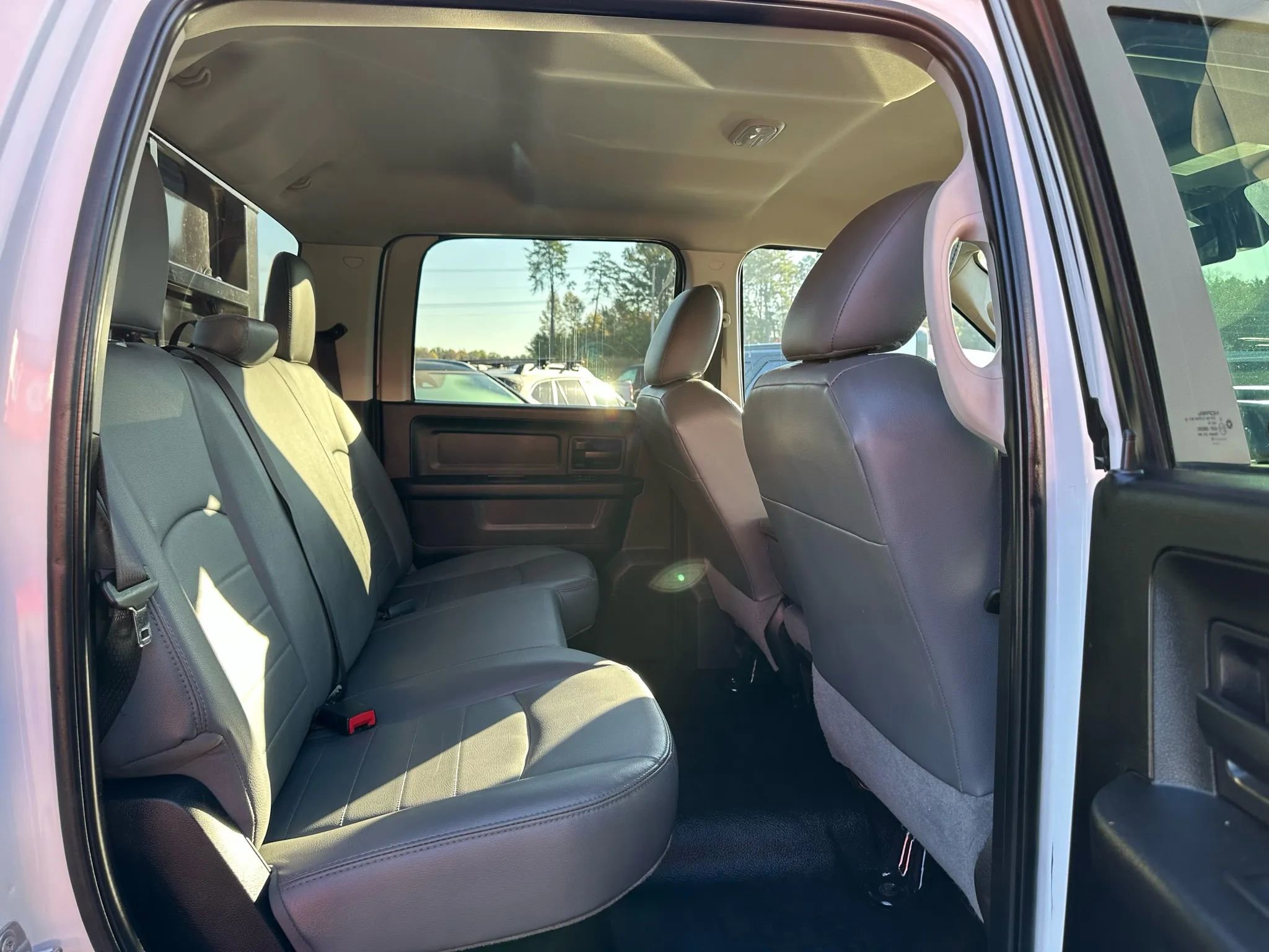 Used 2018 RAM 4500 Tradesman image 11