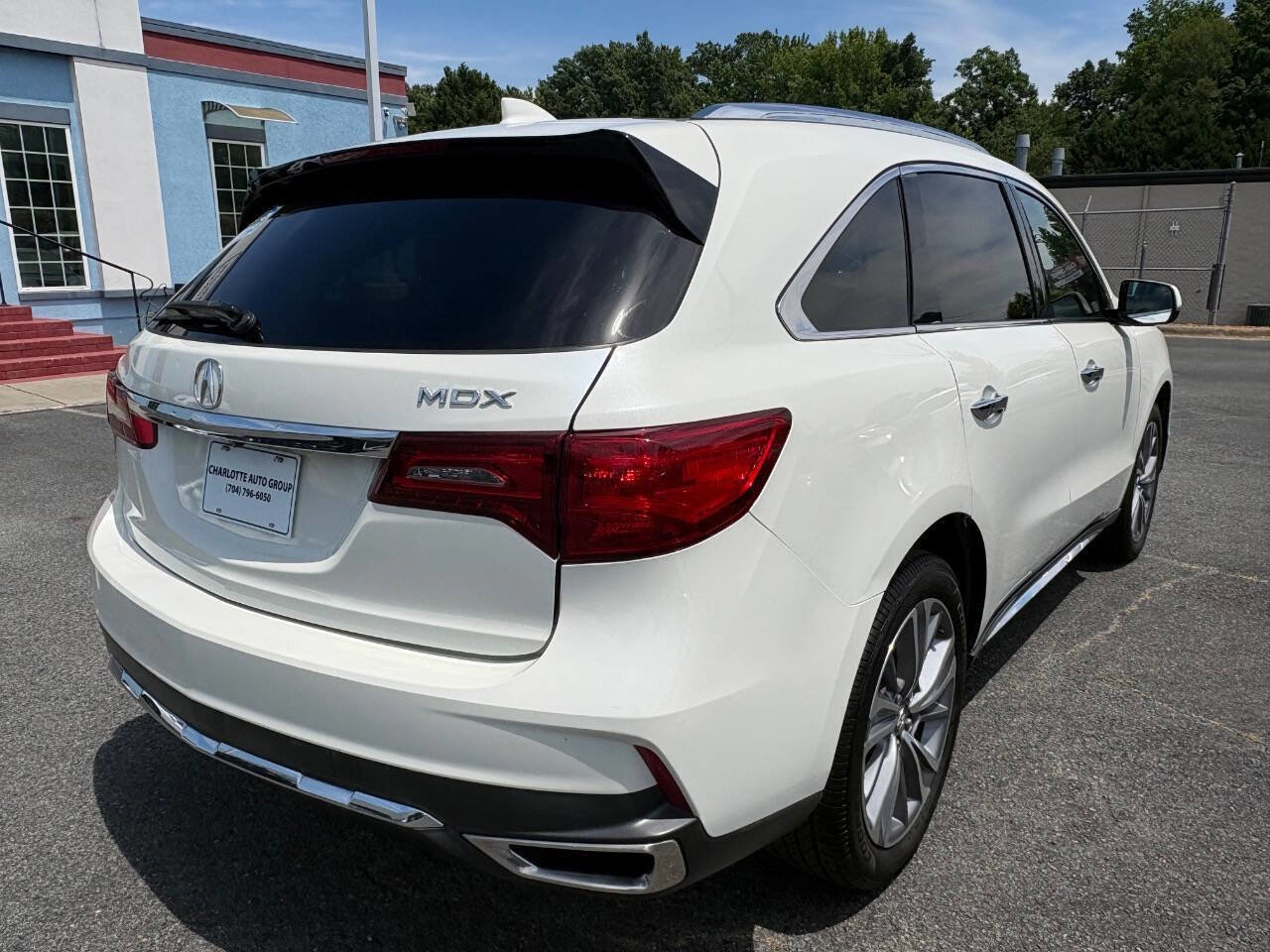 Used 2017 Acura MDX SH-AWD w/ Technology Package image 6