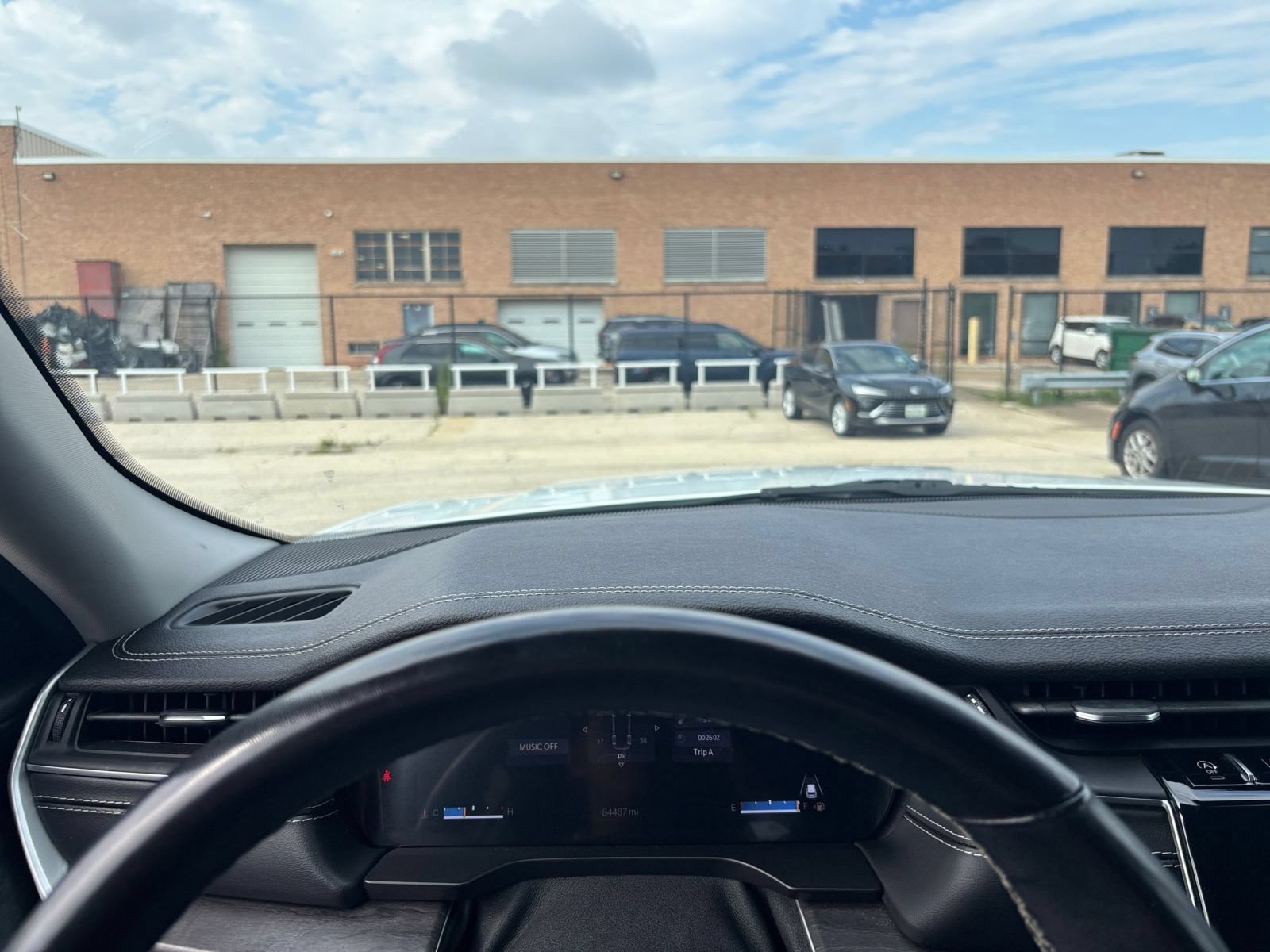 Used 2022 Jeep Grand Cherokee Limited AWD/4WD image 33