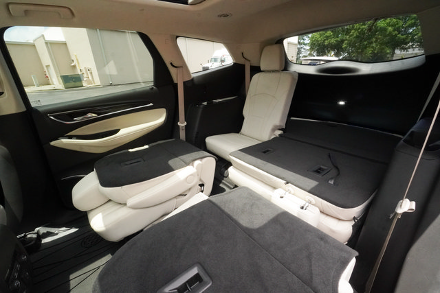 Used 2023 Buick Enclave Essence w/ Experience Buick Package FWD image 25