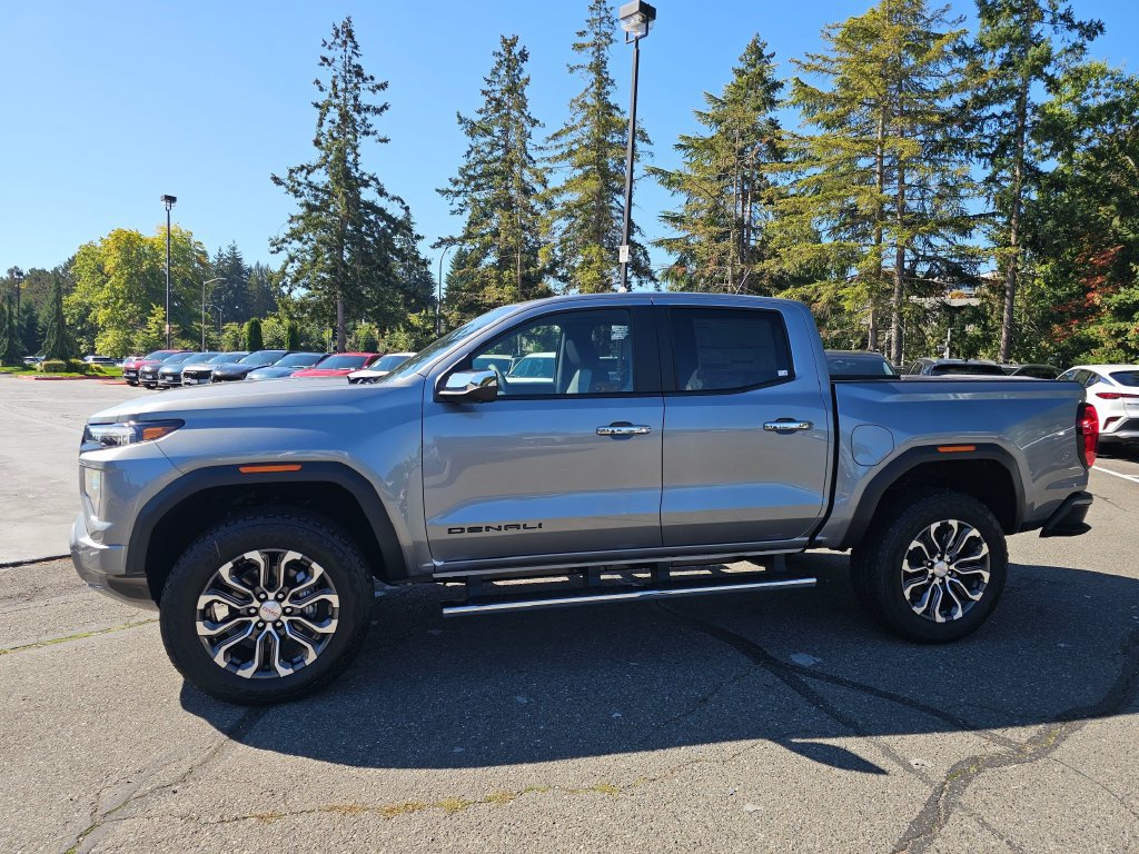 New 2026 GMC Canyon Denali w/ LPO, Black Badging Package AWD/4WD image 4