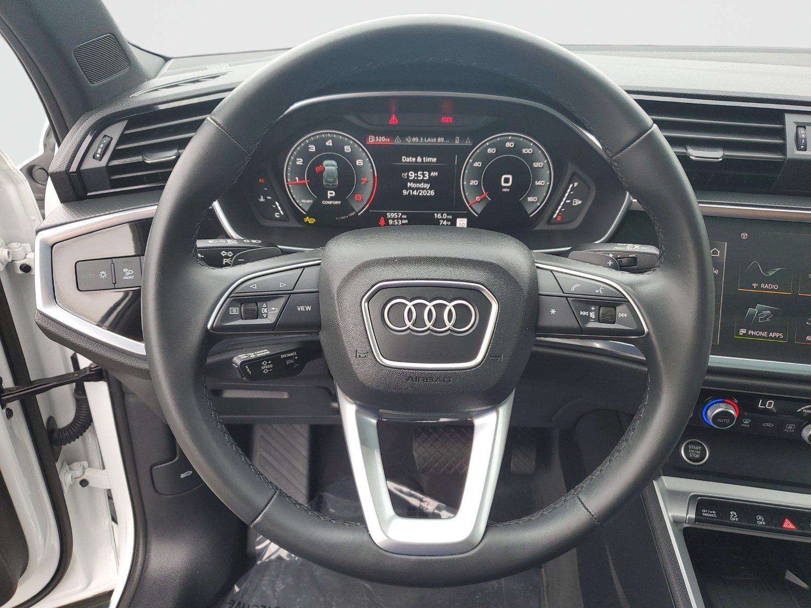 Used 2025 Audi Q3 2.0T Premium Plus w/ Premium Plus Package AWD/4WD image 29