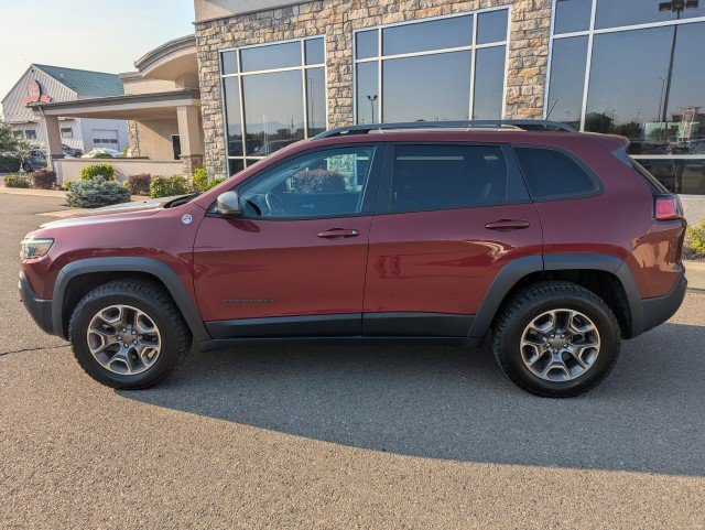 Used 2021 Jeep Cherokee Trailhawk w/ Sun, Sound & Nav Group AWD/4WD image 2