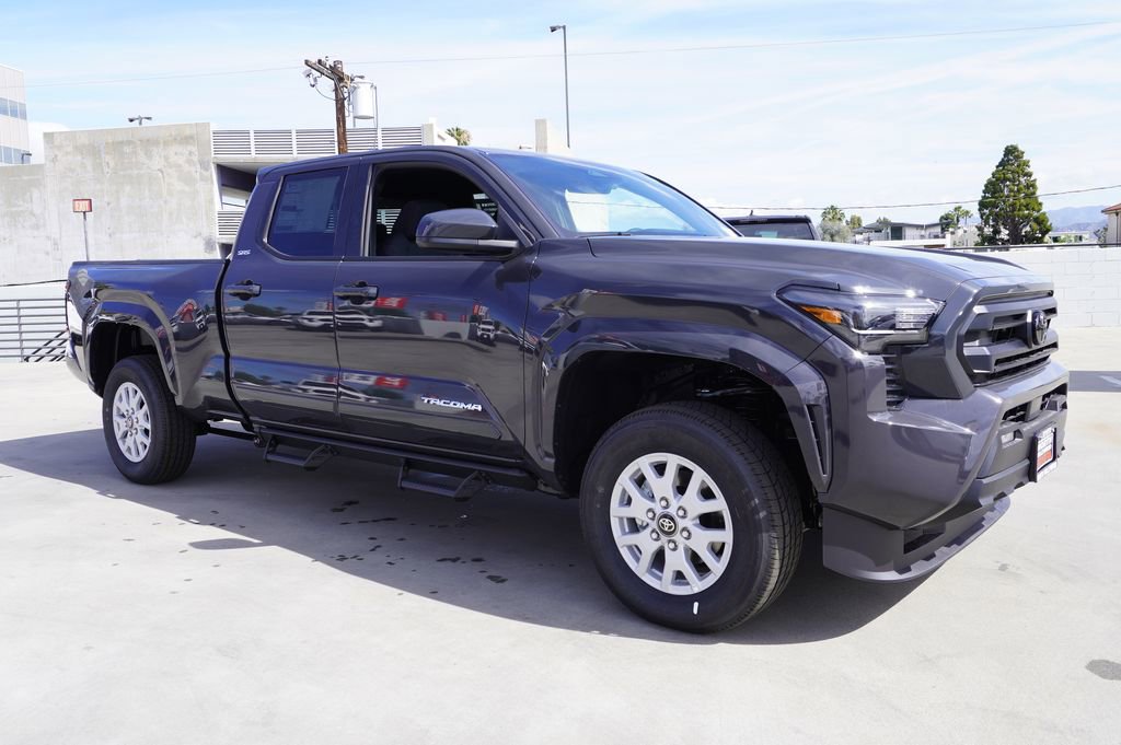 New 2026 Toyota Tacoma SR5 AWD/4WD image 3