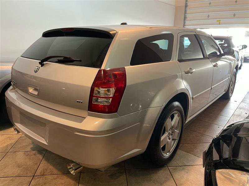 Used 2005 Dodge Magnum R/T w/ Convenience Group II image 7