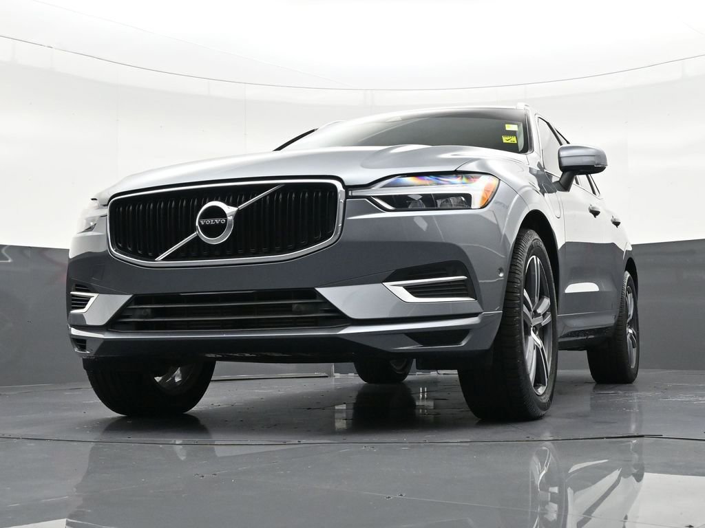 Used 2019 Volvo XC60 T8 Momentum w/ Premium Package image 29