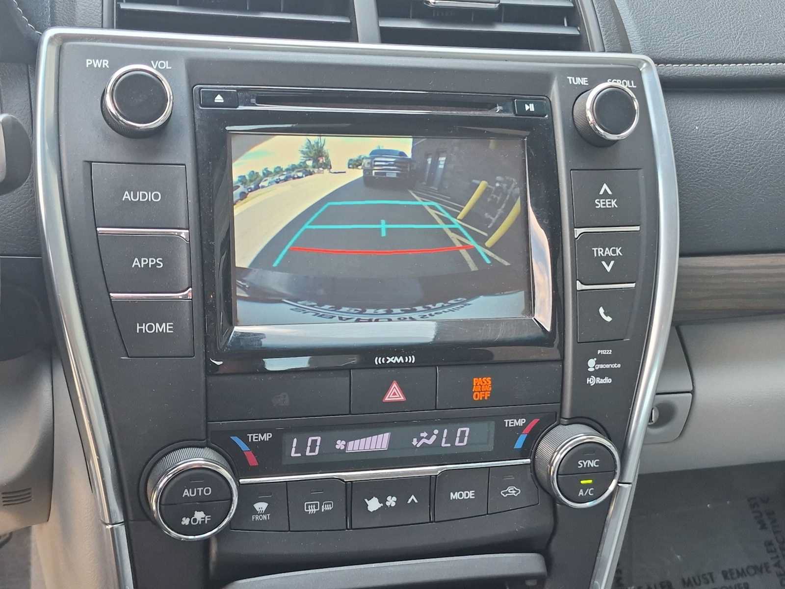 Used 2016 Toyota Camry XLE FWD image 28
