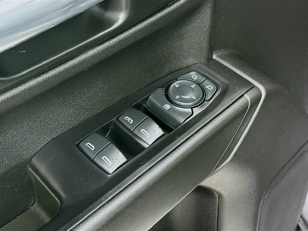 Used 2021 Chevrolet Silverado 1500 Custom AWD/4WD image 22