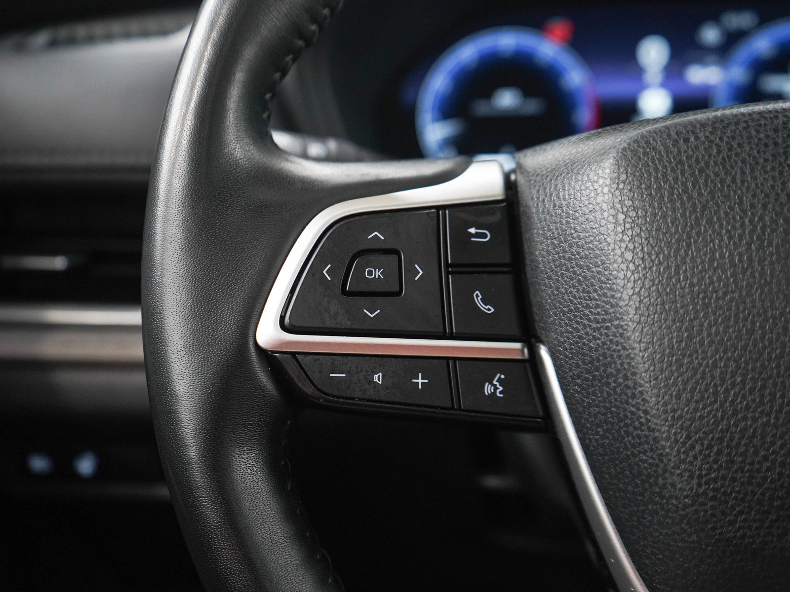 Used 2024 Toyota Grand Highlander AWD image 27
