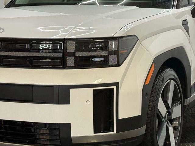 Used 2025 Hyundai Santa Fe Limited image 8