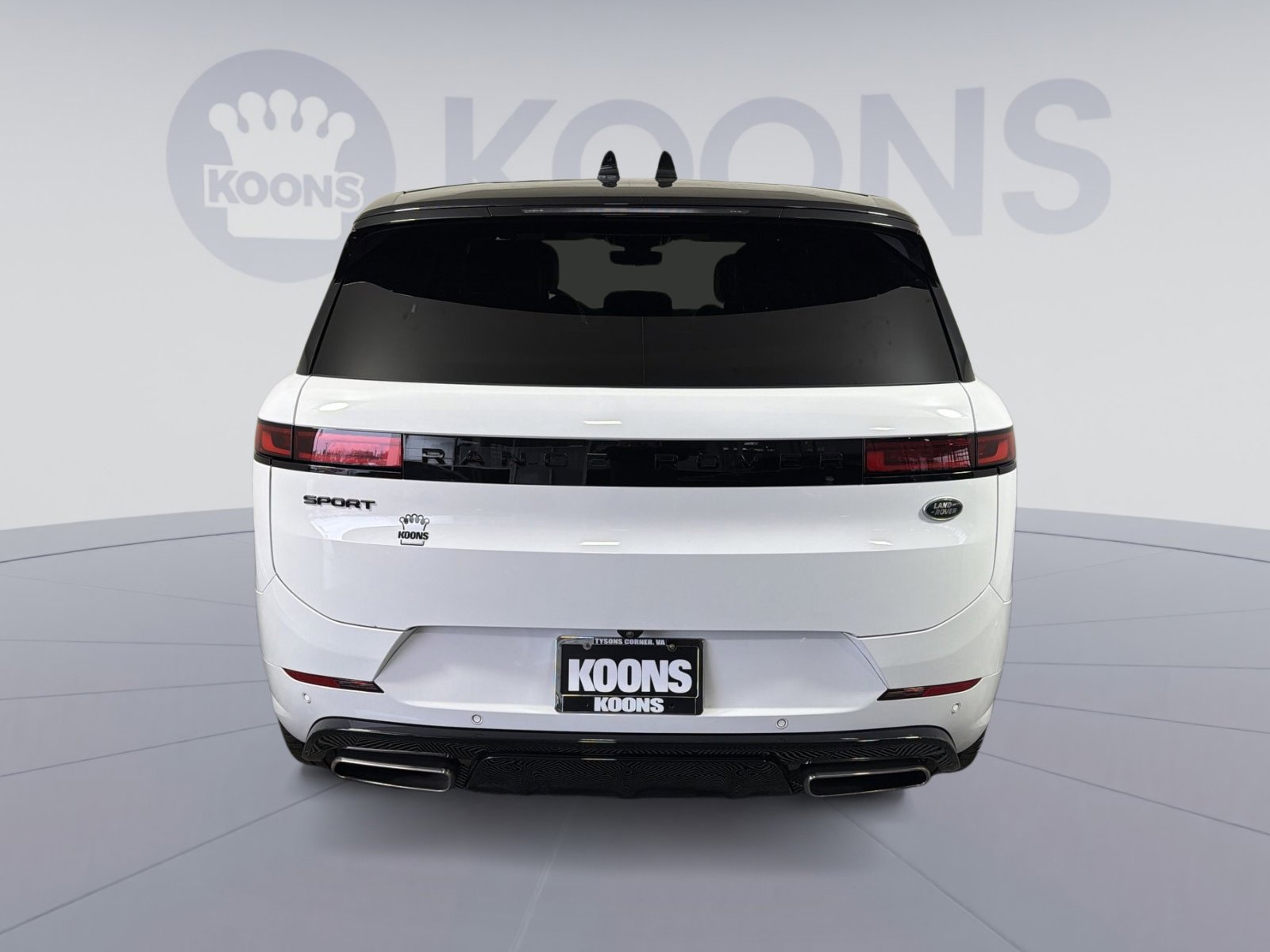 Used 2023 Land Rover Range Rover Sport SE Dynamic image 5