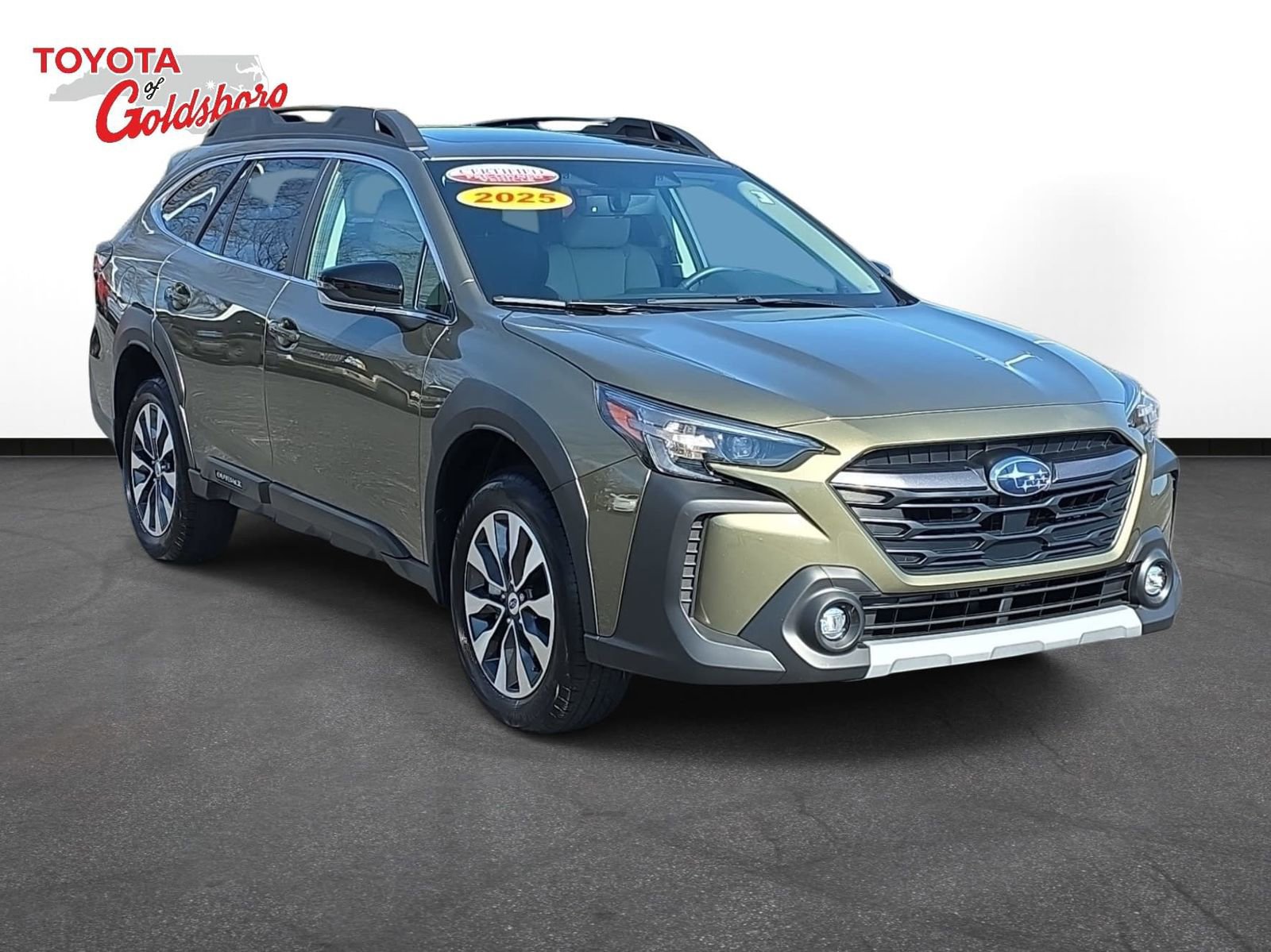 Used 2025 Subaru Outback Limited image 3