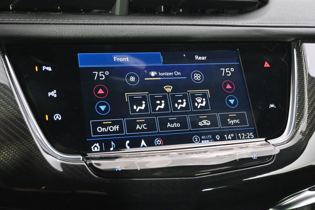 New 2025 Cadillac XT6 Sport w/ Technology Package image 31