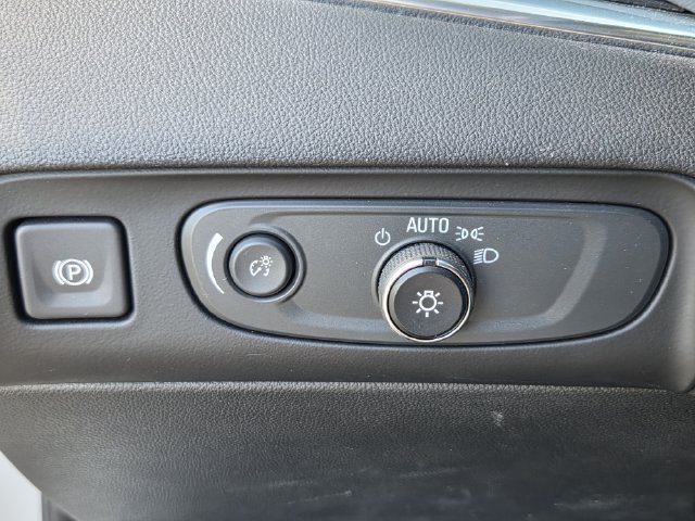 Used 2020 Buick Enclave Premium FWD image 25