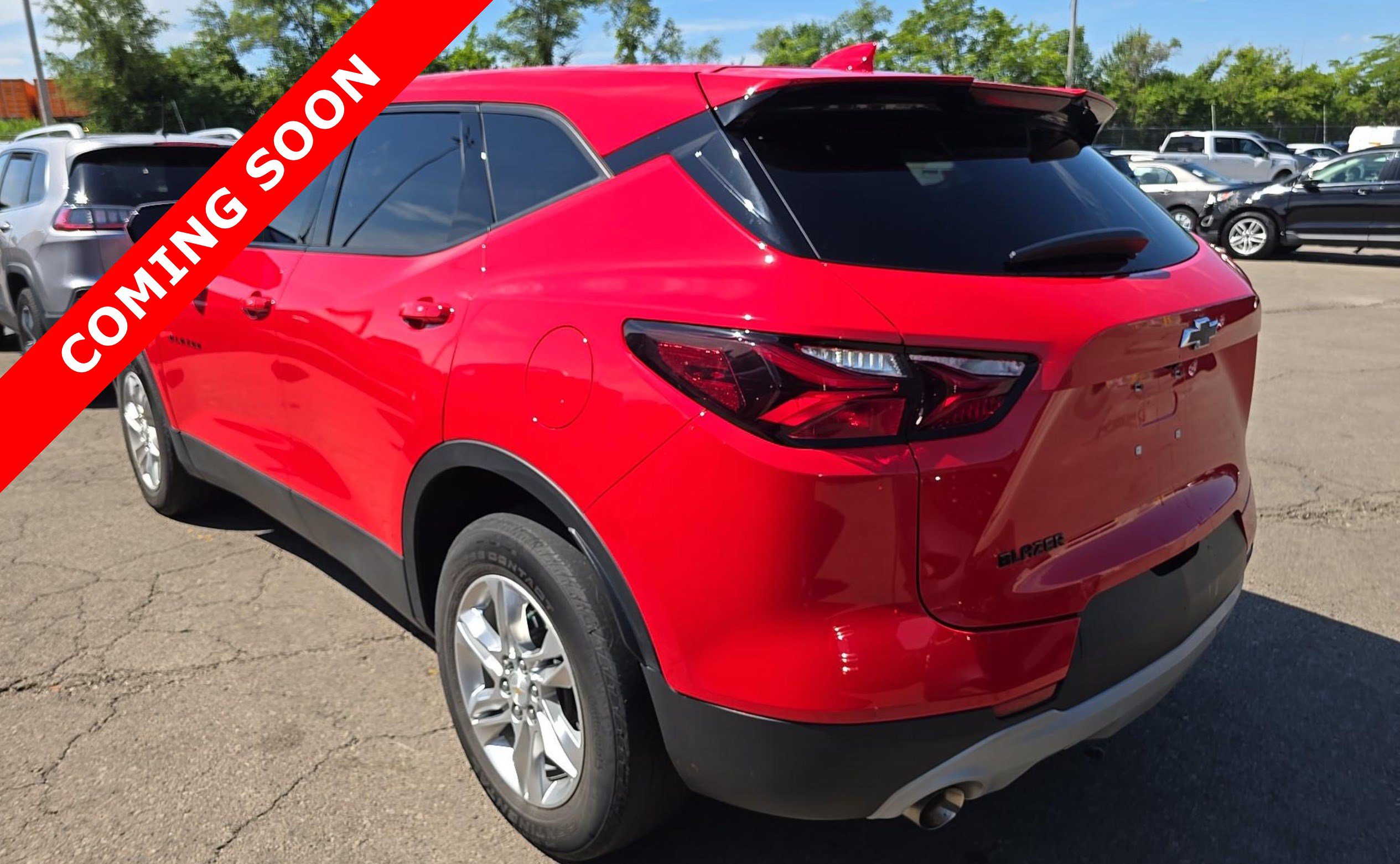 Used 2021 Chevrolet Blazer LT w/ LPO, Cargo Package FWD image 3