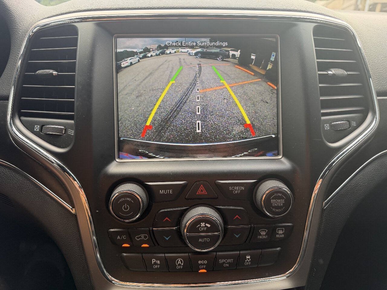 Used 2018 Jeep Grand Cherokee Limited w/ Trailer Tow Group IV AWD/4WD image 16
