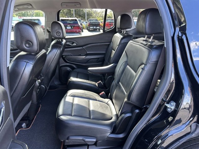 Used 2023 GMC Acadia SLT w/ Preferred Package image 15