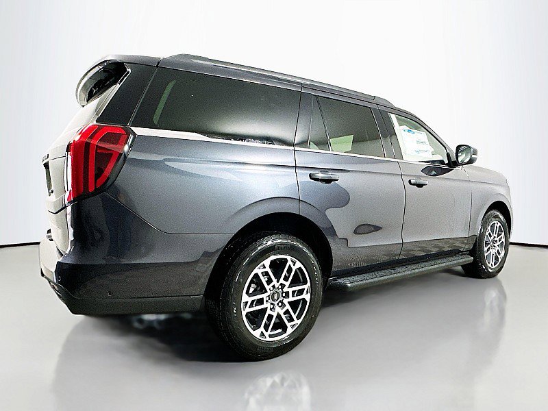 New 2025 Ford Expedition Active image 6