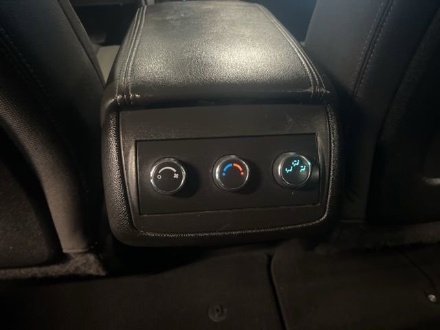 Used 2017 Chevrolet Traverse LT image 29