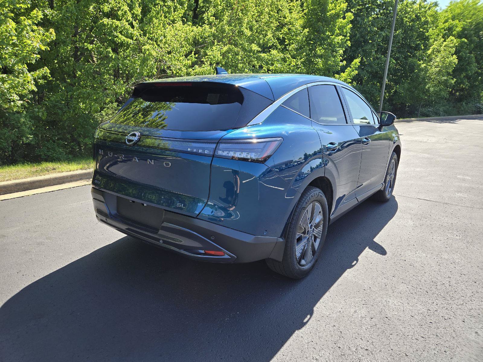 Used 2025 Nissan Murano SL w/ Cargo Package AWD/4WD image 3
