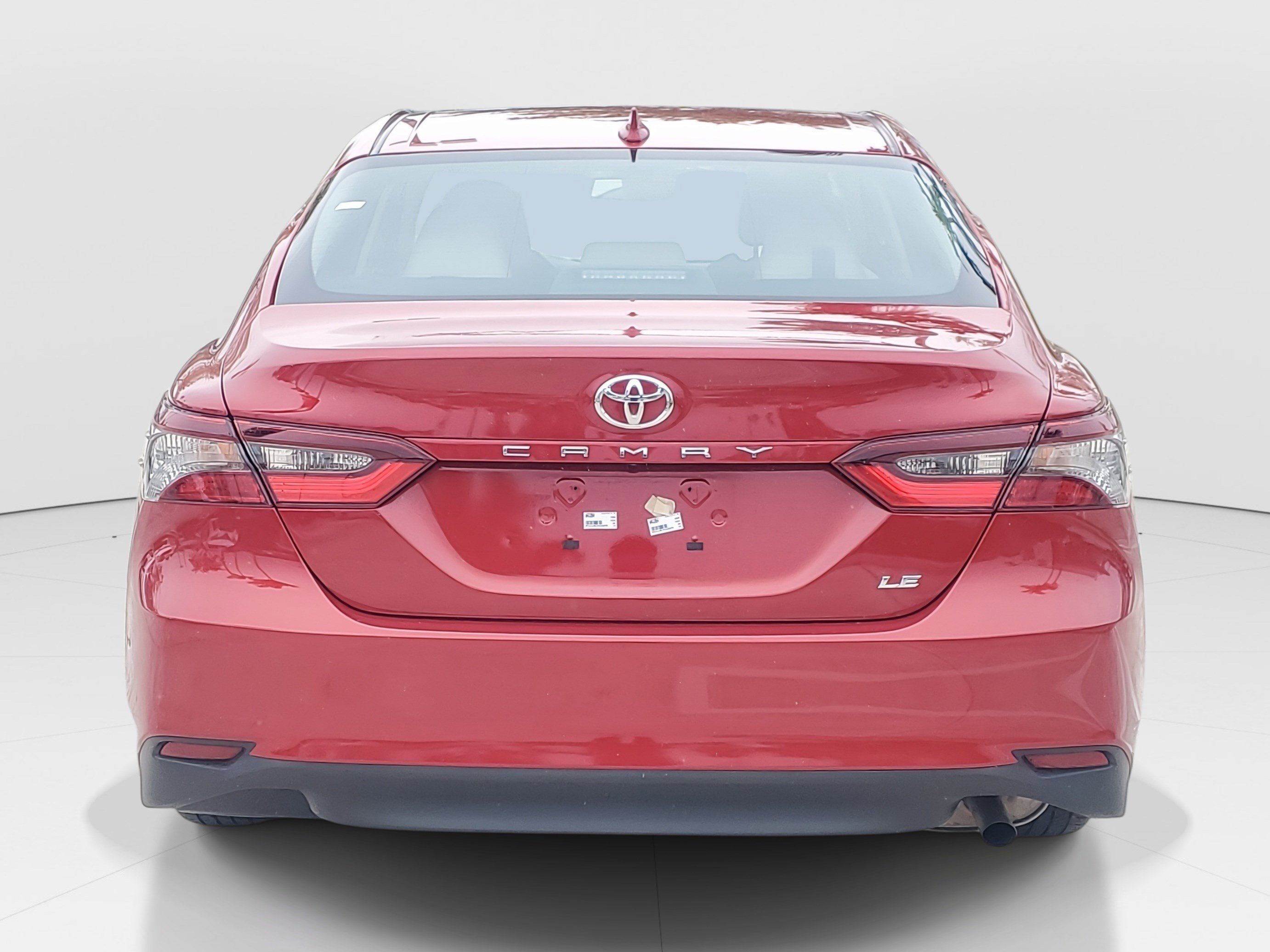 Used 2023 Toyota Camry LE image 4