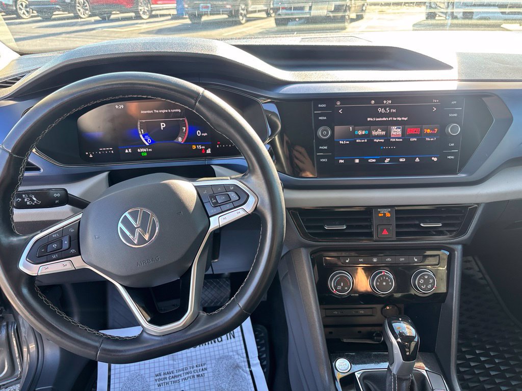 Used 2023 Volkswagen Taos SE FWD image 21