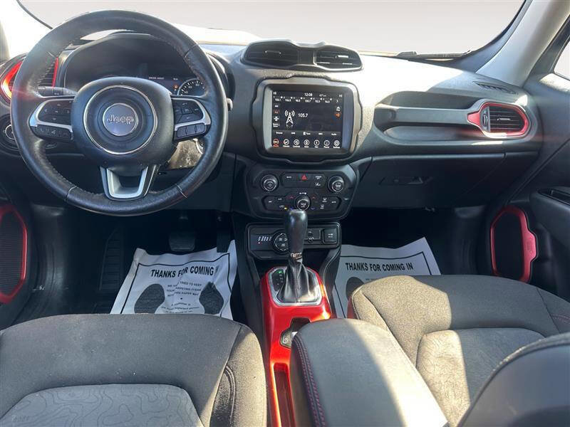 Used 2021 Jeep Renegade Trailhawk image 10