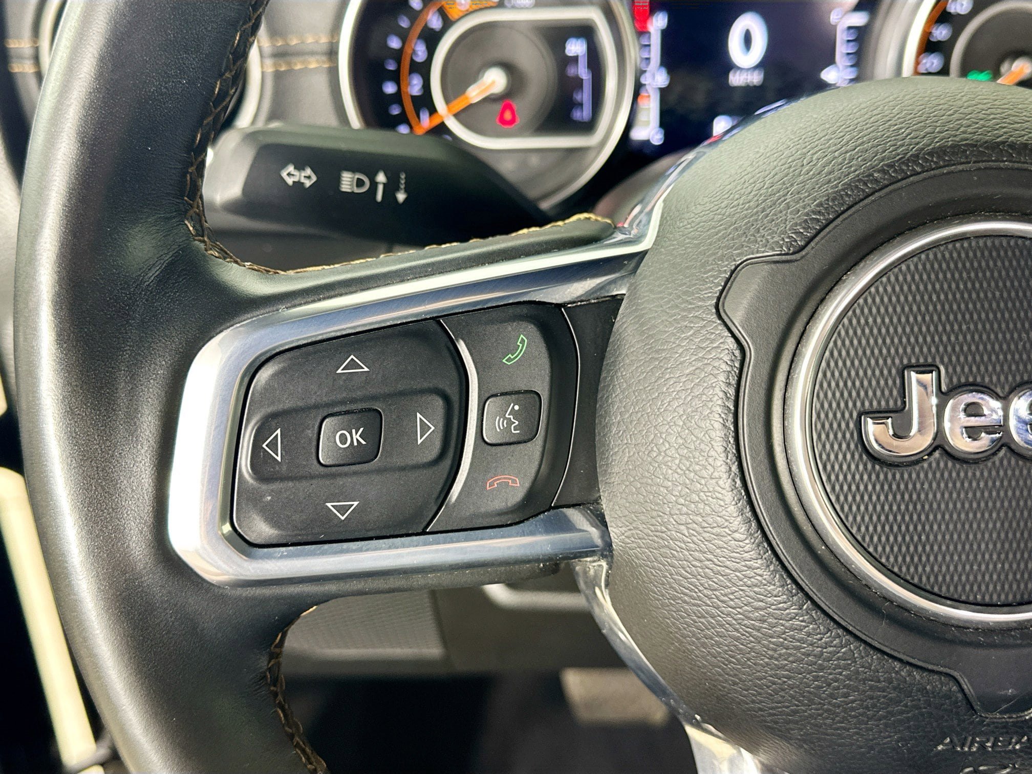 Used 2022 Jeep Wrangler Unlimited Sahara AWD/4WD image 12