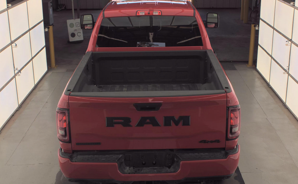 Used 2026 RAM 2500 Big Horn AWD/4WD image 3