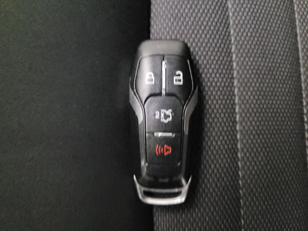 Used 2016 Ford Edge SE AWD/4WD image 32