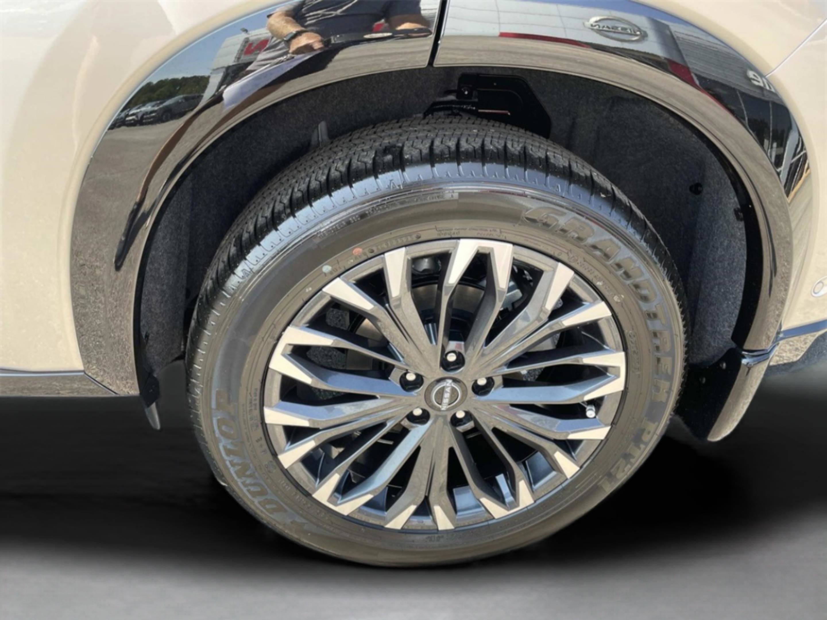 New 2026 Nissan Rogue Platinum image 13