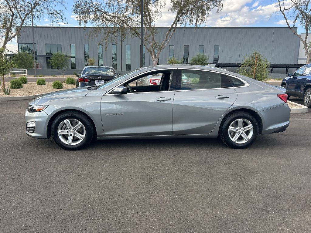 Used 2024 Chevrolet Malibu LT FWD image 4