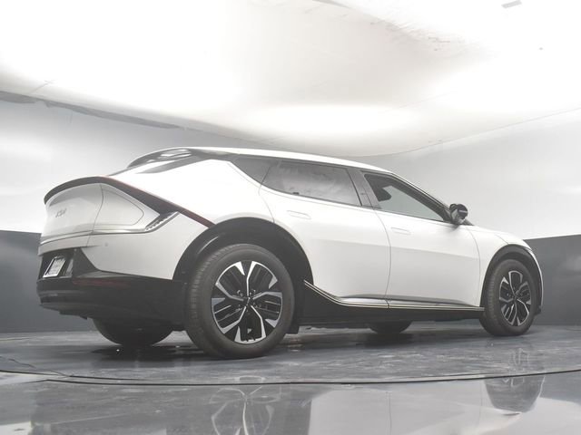 Used 2024 Kia EV6 Wind w/ Wind Technology Package image 40