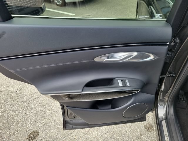 Used 2025 Genesis GV70 2.5T AWD/4WD image 11